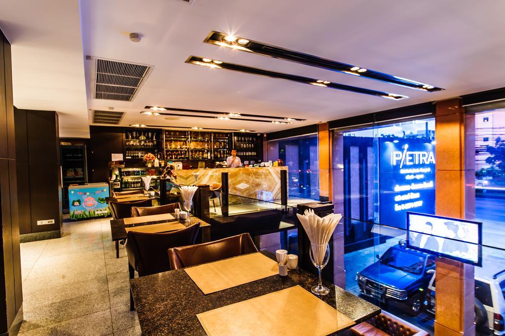 Pietra Bangkok Hotel Екстериор снимка
