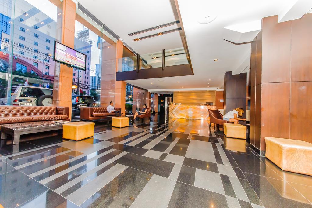 Pietra Bangkok Hotel Екстериор снимка