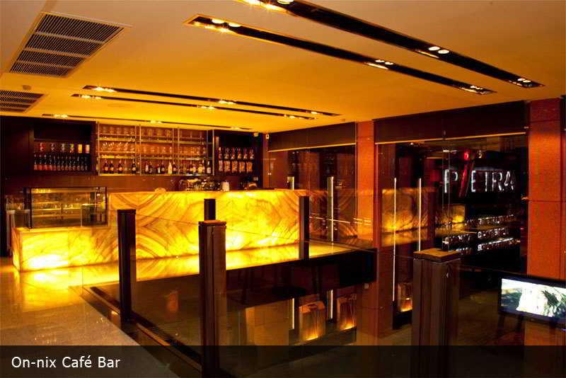 Pietra Bangkok Hotel Екстериор снимка